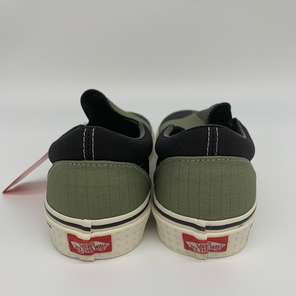 Classic Slip-On - Picture 6 of 10